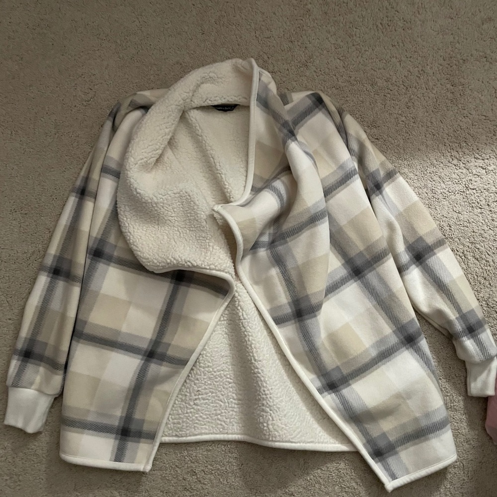 Barely worn Cardigan thick sweater/coat
